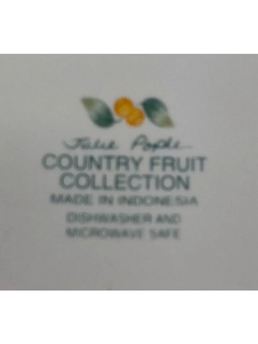 Vintage Julie Pople Avon COUNTRY FRUIT COLLECTION Porcelain Salad Plate Set 4
